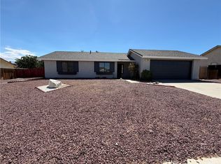 13561 Glacier Cir, Hesperia, CA 92345