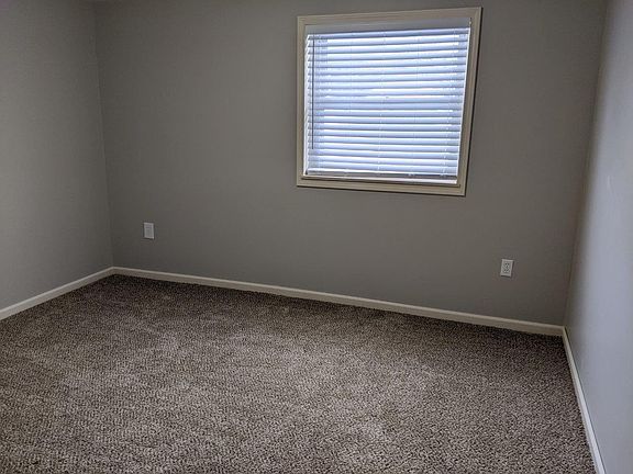 4th image of 5967 Jodie Ln APT 12