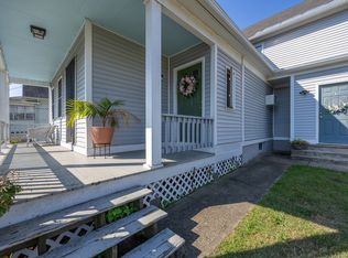 15 Holbrook St, Ansonia, CT 06401