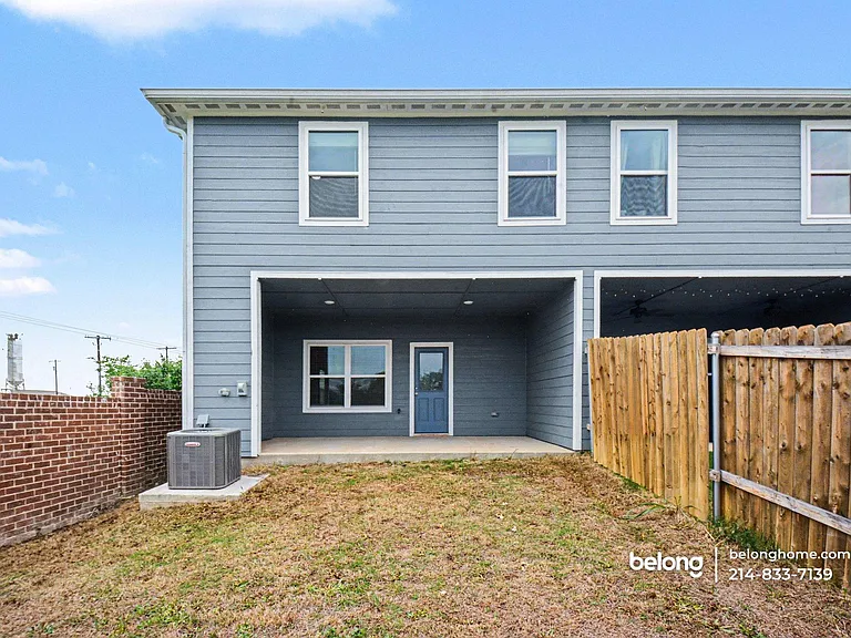 203 Marsh Ln — Photo 18