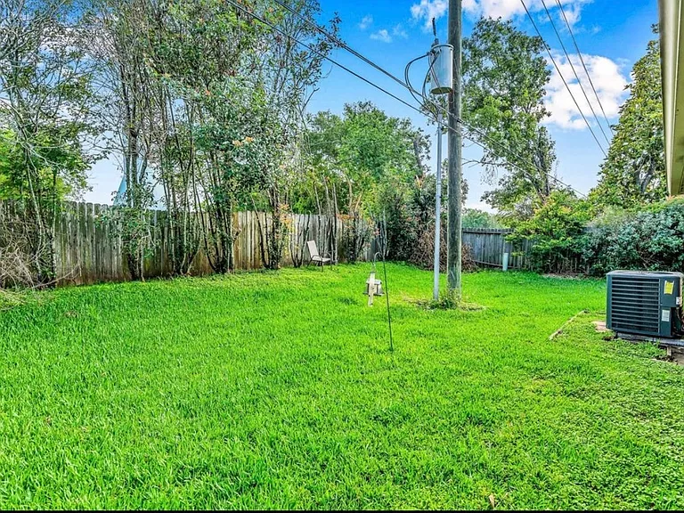 15618 Fox Springs Dr — Photo 13