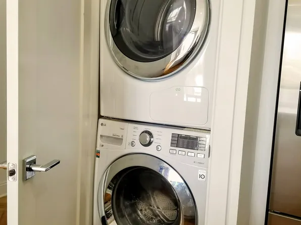 737 Bergen Street image 8 of 14