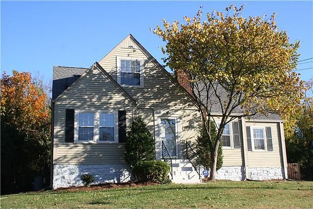 1st image of 2908 Primrose Cir