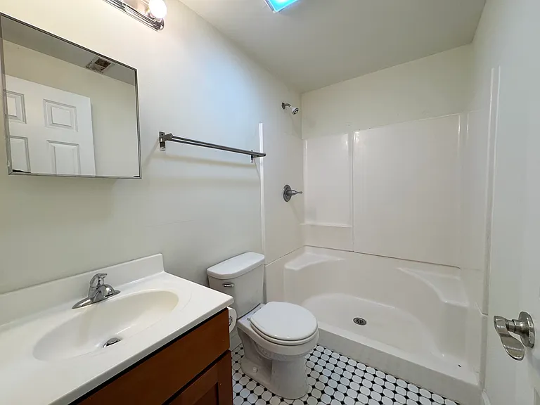 1131 W Nevada St #1 — Photo 10