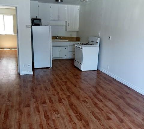 2nd image of 1225 Wilcox Ave APT 8