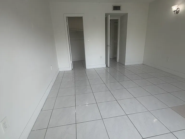 W 62nd St — Photo 11