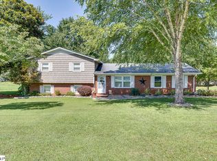 103 Birchwood St, Easley, SC 29642