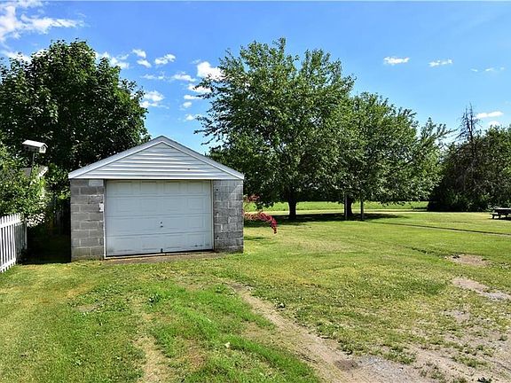 3rd image of 5466 Nor Bath Blvd