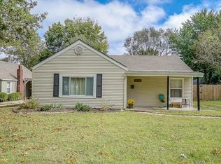 416 SW 16th St, Blue Springs, MO 64015