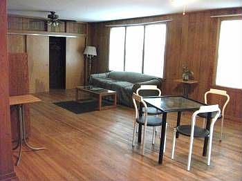 3rd image of 6000 W Cornelia Ave #2