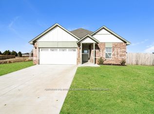 1201 Round Leaf Rd, Edmond, OK 73034