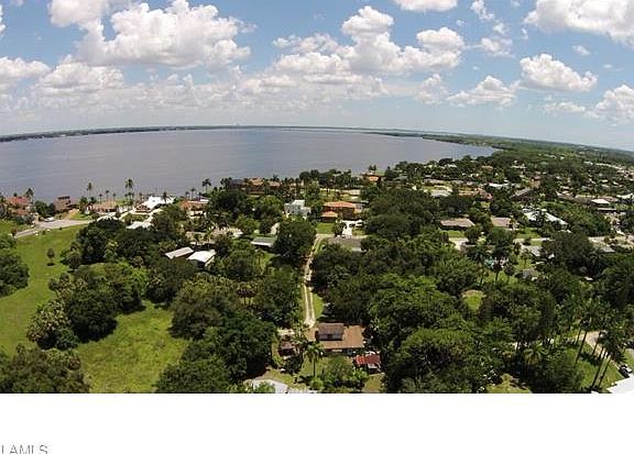 5th image of 1776 Seafan Cir