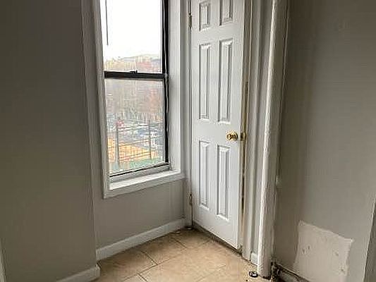 5th image of 1571 Lex Ave #14