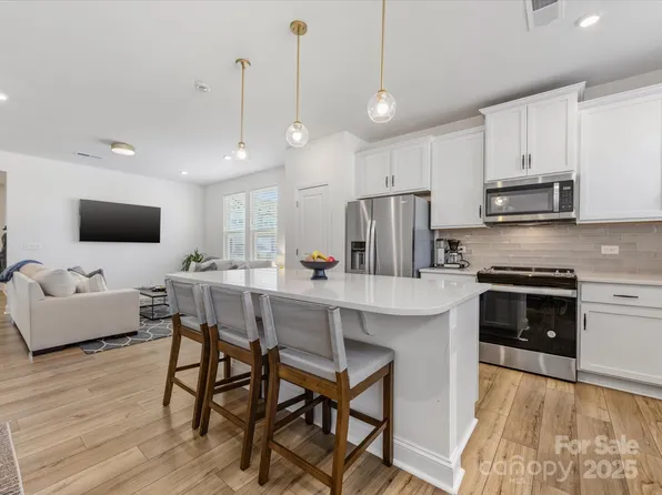 1542 Cedar Tree Dr, Belmont, NC 28012