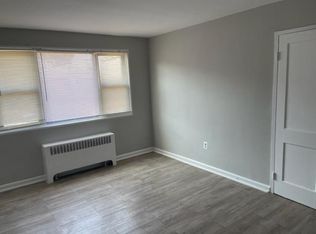 925 48th Pl NE #204, Washington, DC 20019