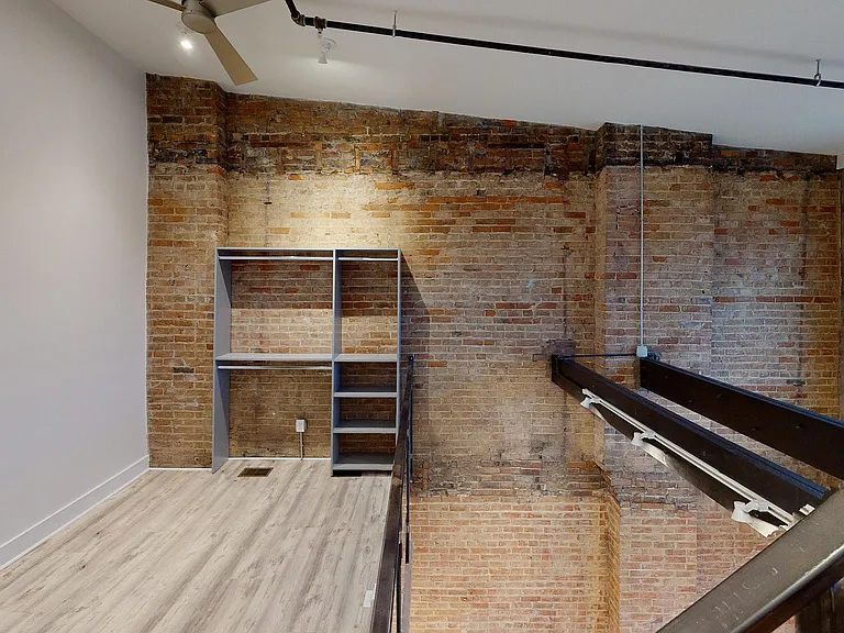 1710 Elm St #3R — Photo 12