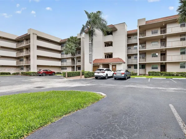 1911 Sabal Palm Dr APT 202, Davie, FL 33324