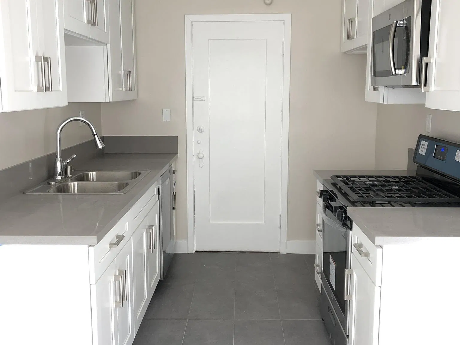 Studio, $1,795 — Photo 4