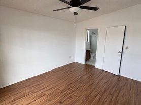 1114 W 155th St, Gardena, CA