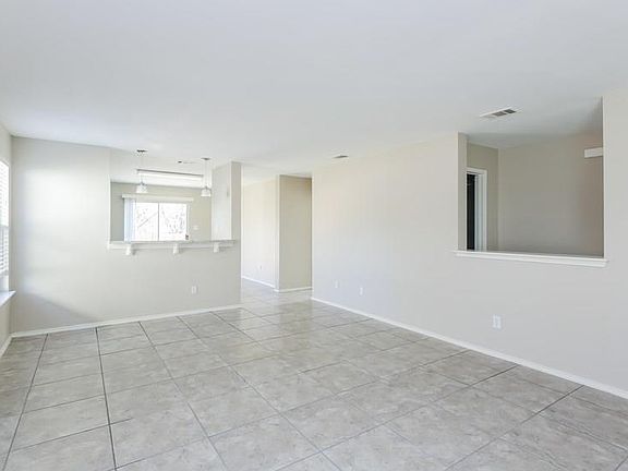 3rd image of 1628 Red Cloud Dr