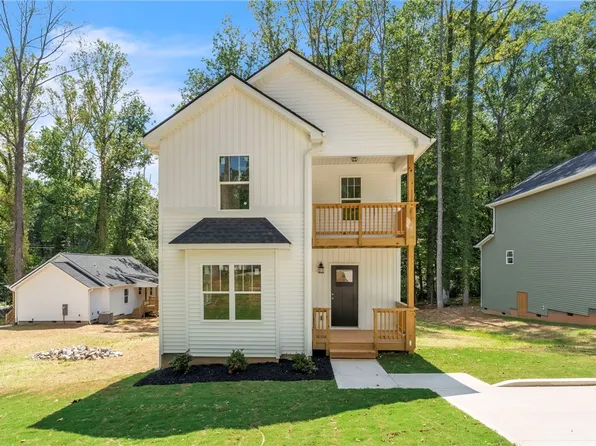 398 Woodland Cir, Belton, SC 29627