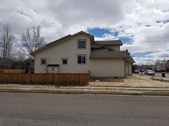 3rd image of 326 Mineral Ave