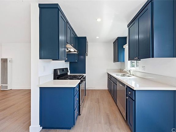 3rd image of 907 Grand Ave APT 7