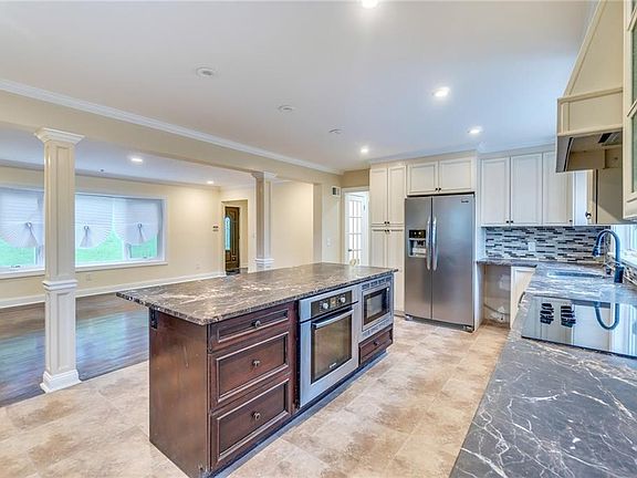 5th image of 226 Croton Ave