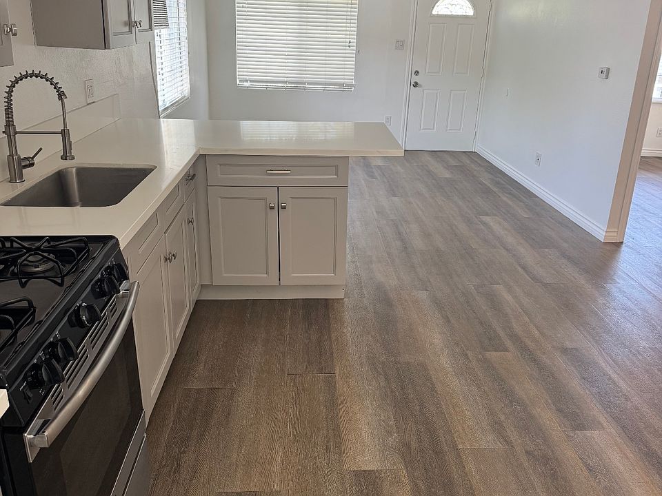 2nd image of 1004 N Ditman Ave