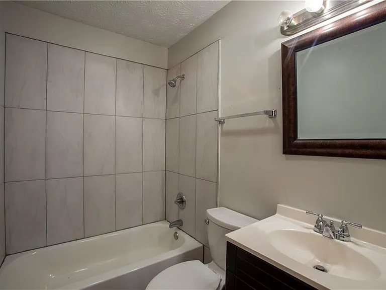 133 Nelson St #B — Photo 15