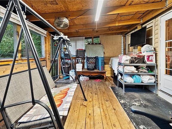 5th image of 2112 Vale Pl