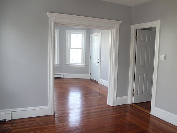5th image of 77 Englewood Ave #2