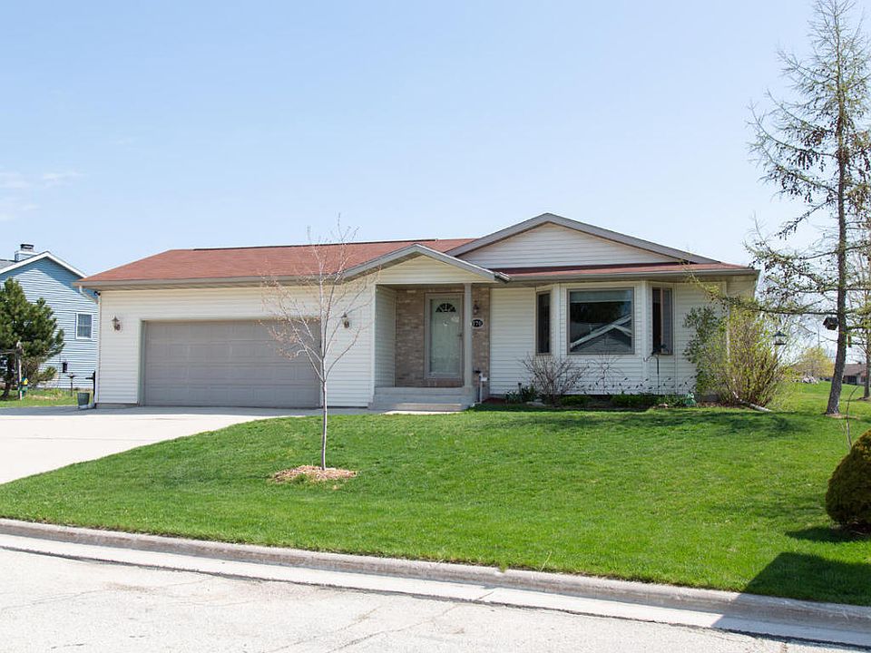 1st image of 170 Foxglove Ln