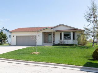 170 Foxglove Ln, Sheboygan Falls, WI 53085
