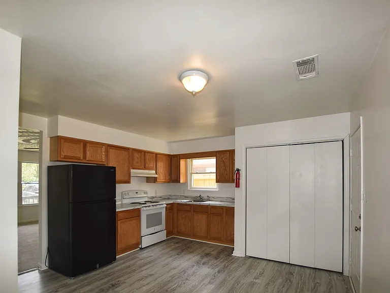 2920 S Cape Henry Ave #A — Photo 2
