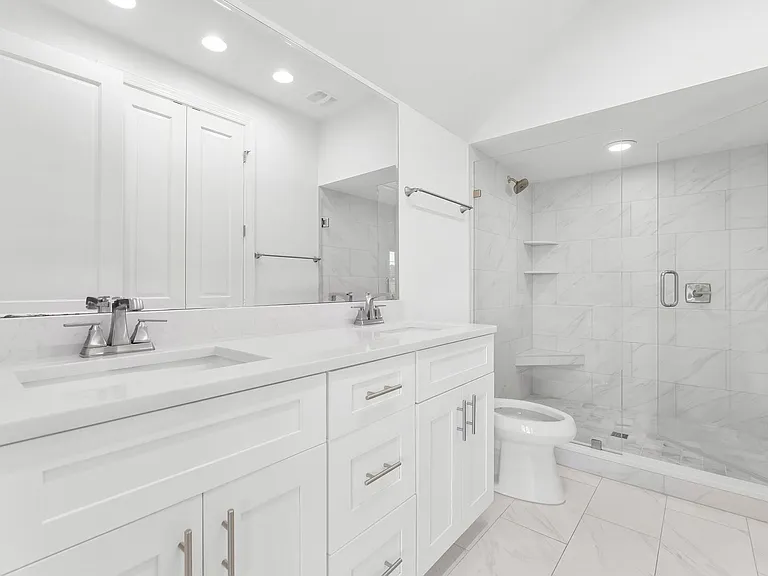 117 Roundwood Dr — Photo 24