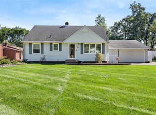 5987 Burns Rd, North Olmsted, OH 44070