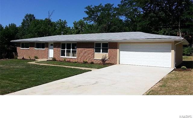 1st image of 1027 Llewellyn Ln