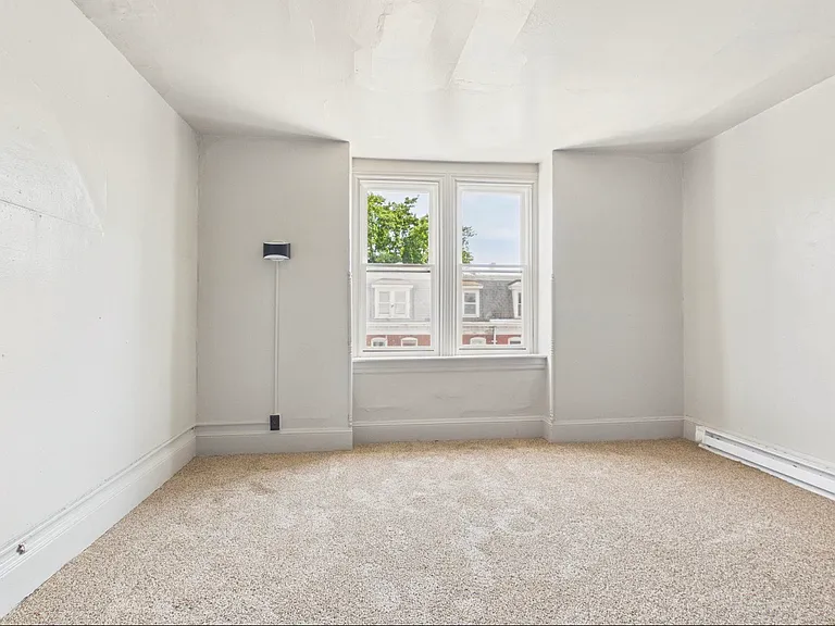 626 Geary St — Photo 6