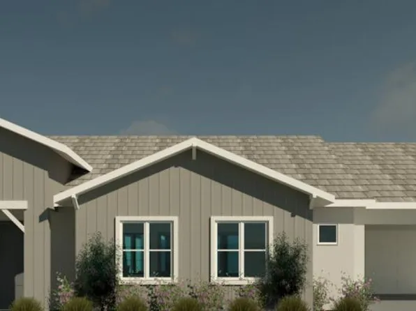 1905 Evergreen St, Kingsburg, CA 93631