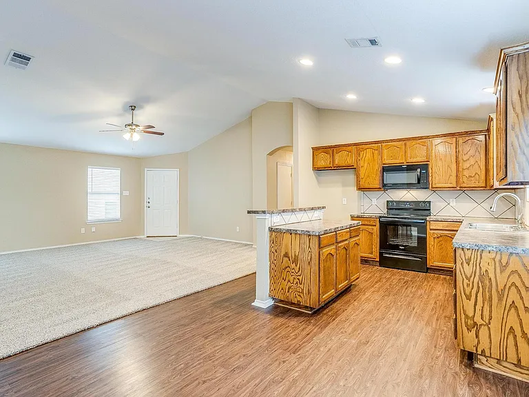 1205 Kielder Cir — Photo 5