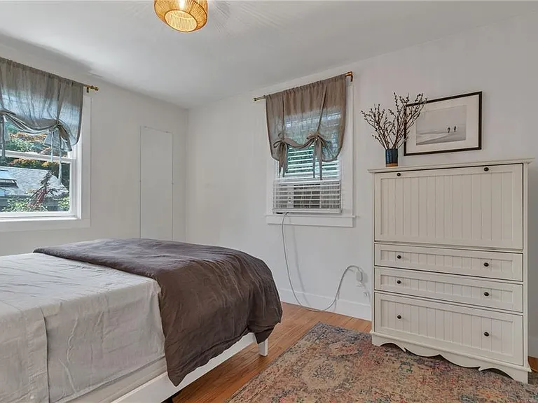 19 Sherwood Rd — Photo 18