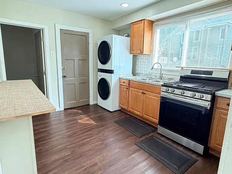 505 Tilden Ave #1 — Photo 7
