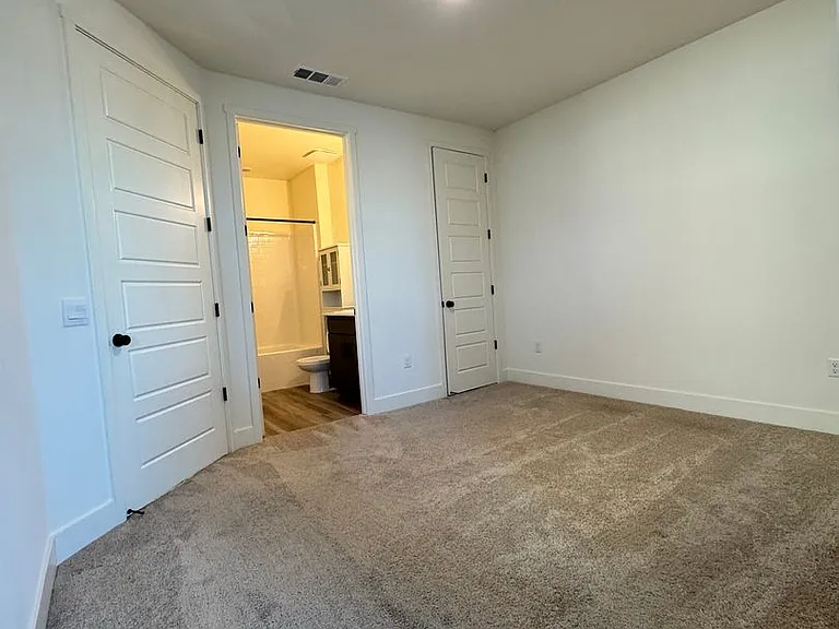 7711 Martian River St — Photo 6