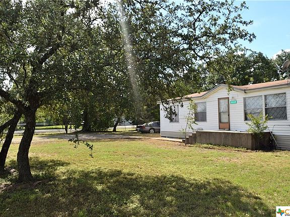 3rd image of 5594 Lakeaire Blvd