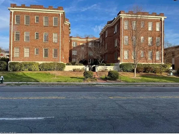828 N Elm St APT E4, Greensboro, NC 27401