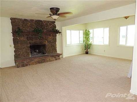 5th image of 1822 Alderson Ave