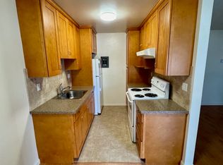 56 Centre St APT 8, Mountain View, CA 94041