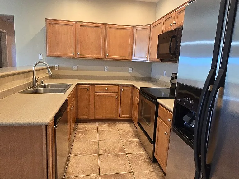 12050 N Panorama Dr #204 — Photo 8