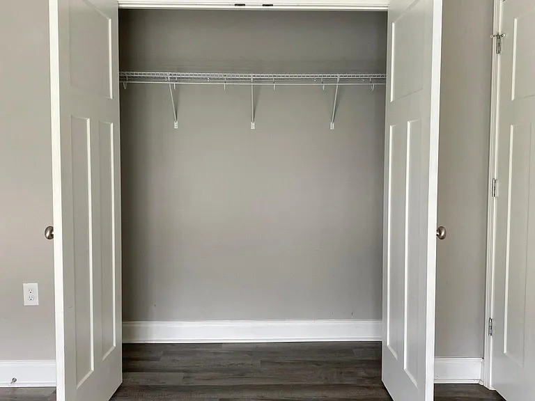 Master Bedroom - Closest